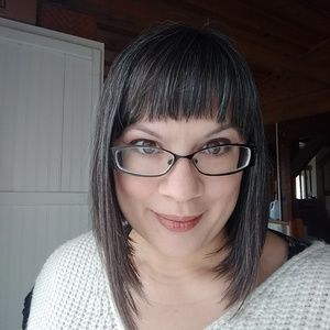 Meet your Posher, Rebekah